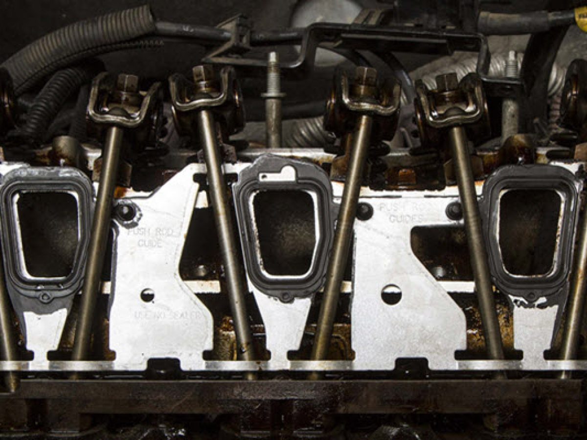 Reasons Behind Intake Manifold Gasket Failure In A Land Rover